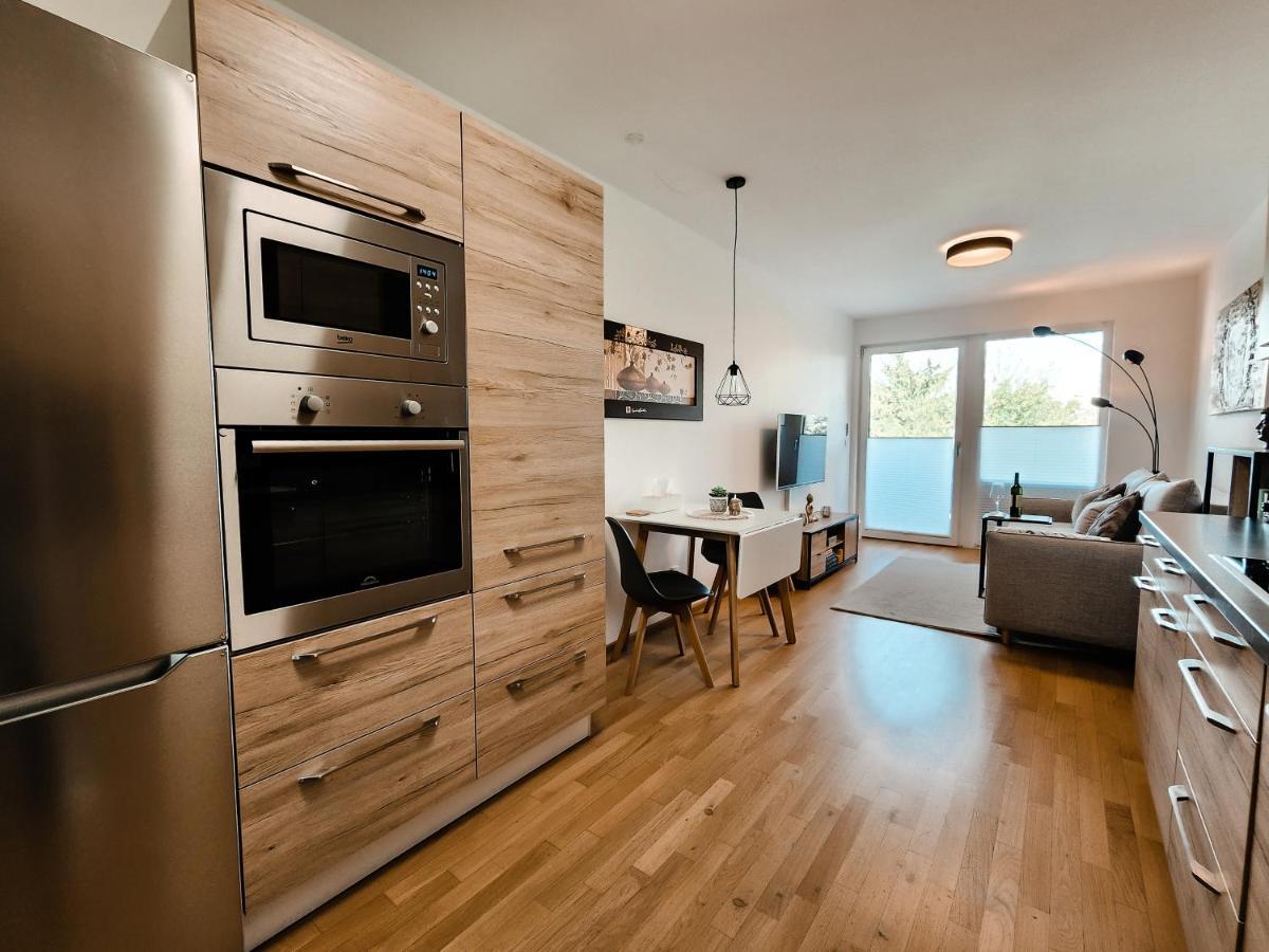 Vienna Green - Modern New Apartment, Old Danube Esterno foto