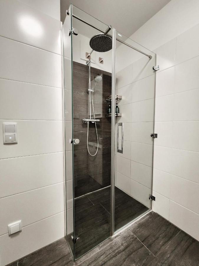 Vienna Green - Modern New Apartment, Old Danube Esterno foto